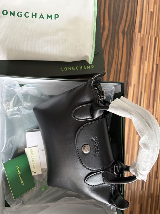 Elegancka torebka damska Longchamp – czarna