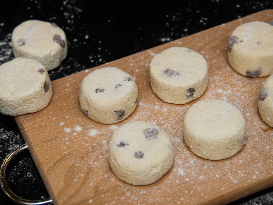 Продаж цех - кухня по виробництву напівфабрикатів, їжі з обладнанням