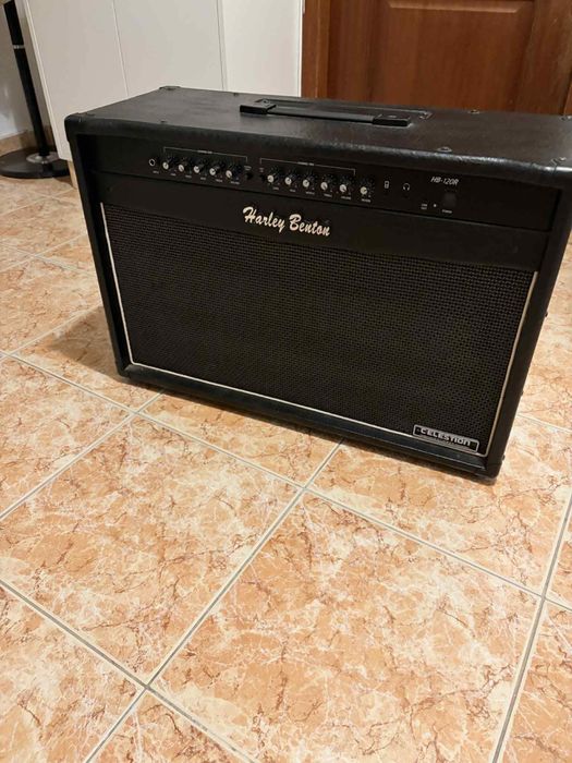 Amplifixador de guitarra Harley Benton