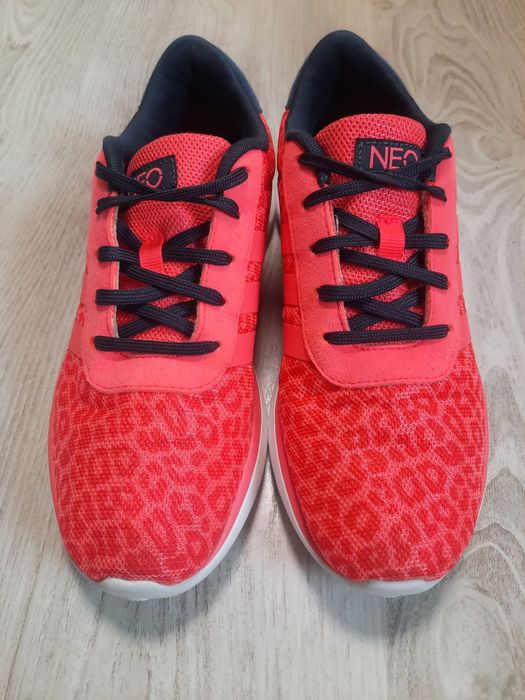 Яркие легкие кроссовки Adidas lite racer neo кросівки черевики р.38