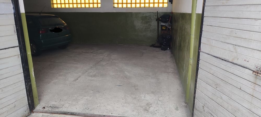 Sprzedam duży garaż 52m2