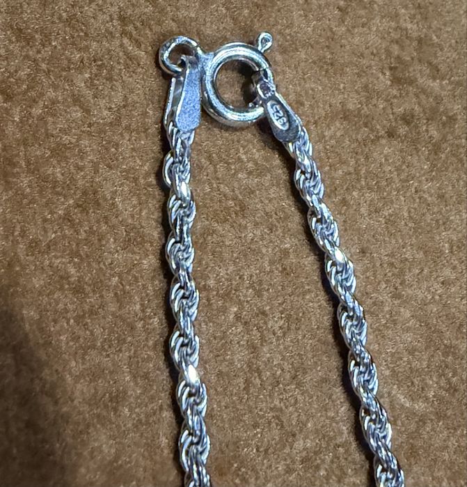 Fio em prata de senhora