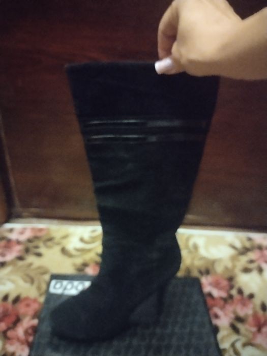 Продам сапожки натуральная замша