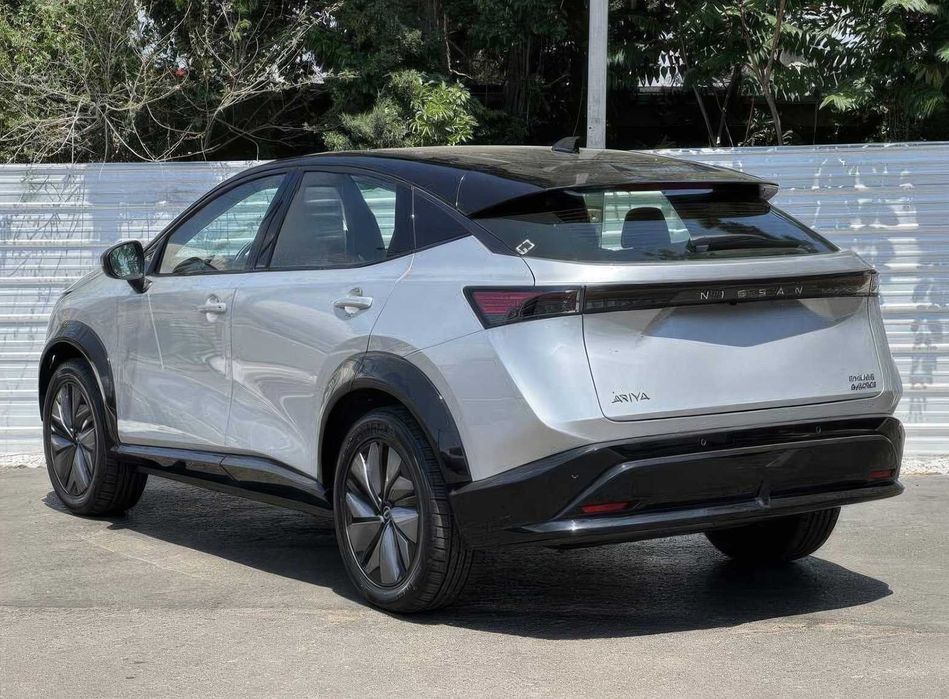 Nissan Ariya      2024