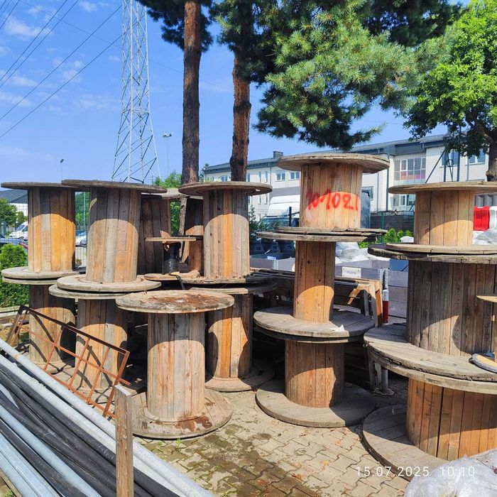 Bęben kablowy drewniany