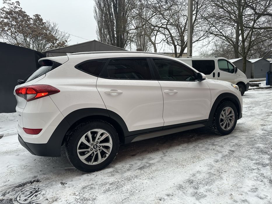 Продам hyundai tucson