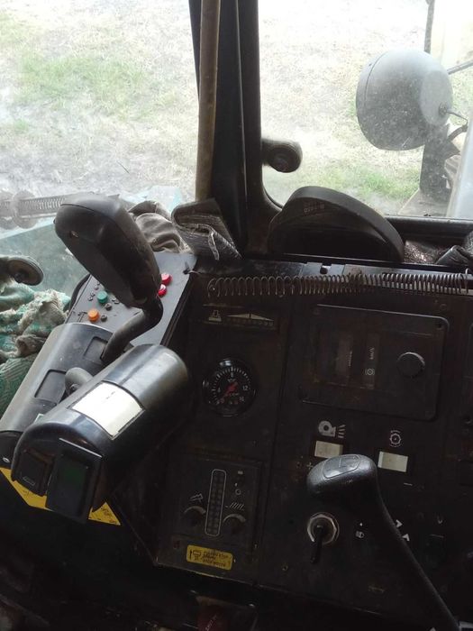 Комбайн New Holland TX36 hydro 6 ; не Claas John Deere