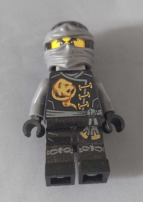 Lego, figurka z serii Ninjago- Cole; njo 199a
