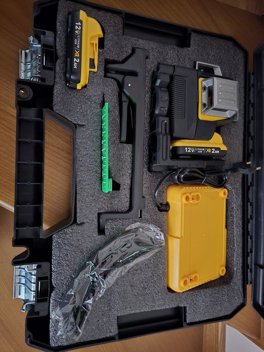 Лазерний рівень DEWALT 089LG 3D 12 ліній, лазерный уровень