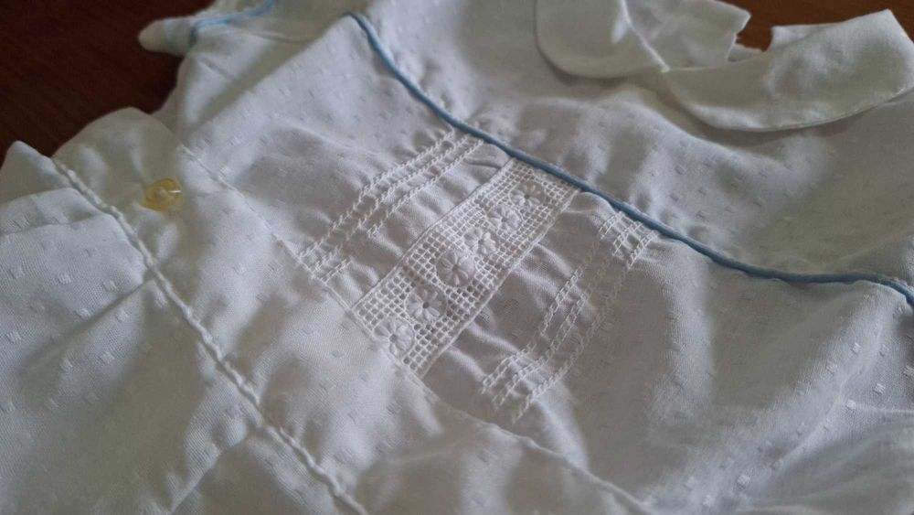 Roupa de Bebê Bordada