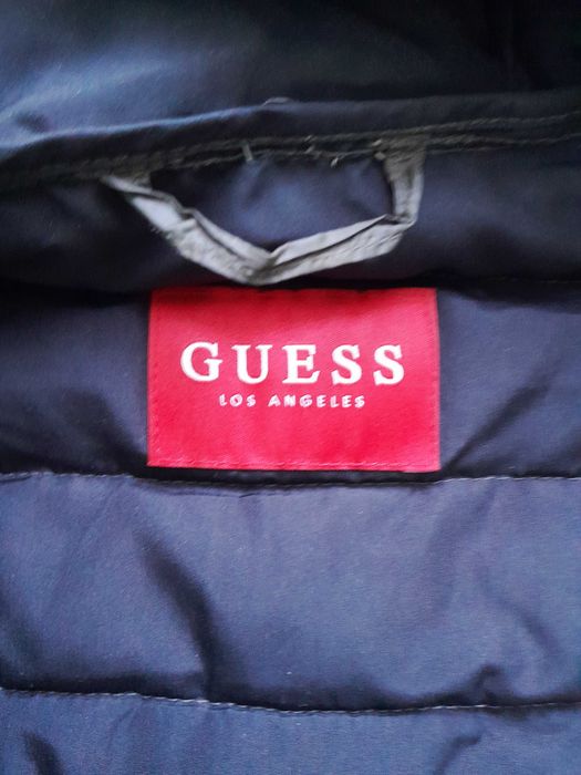 Sprzedam oryginalną kurtkę damską pikowaną Guess