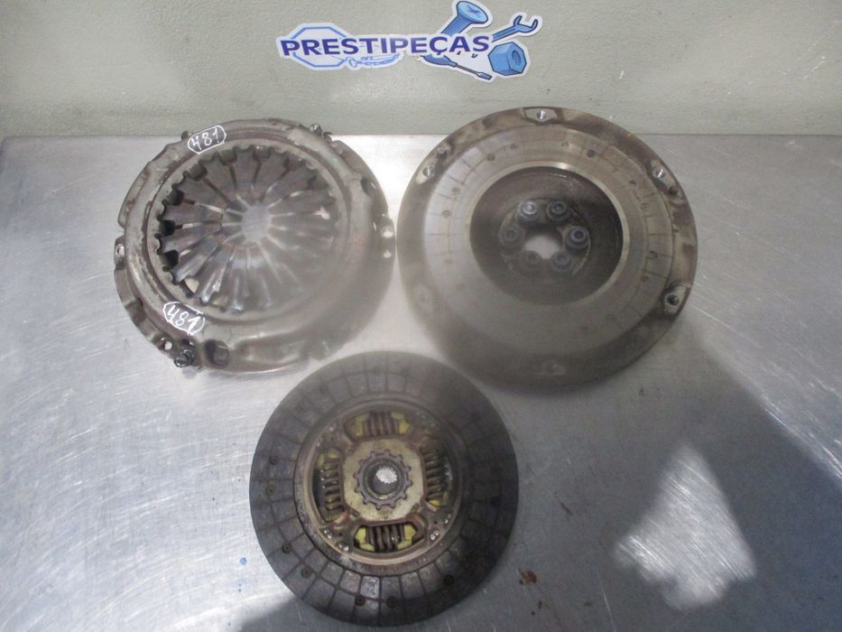 Kit embraiagem TOYOTA Yaris (_P13_)