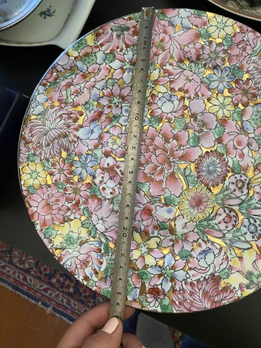 Pratos decorativos de louça chinesa