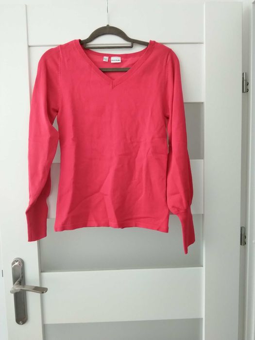 Sweter z szerokimi rękawami