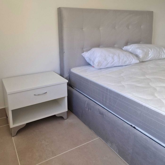 Camas de Casal Estofadas de Luxo 199€ Disp. em Várias Cores! 190x140m!