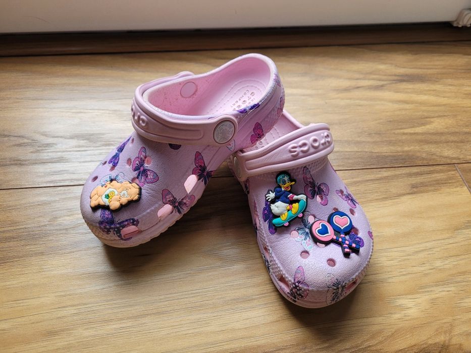 Klapki crocs dla dziewczynki rozm c8 24-25