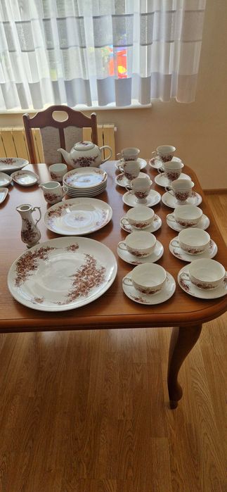 Serwis kawowo-obiadowy ręcznie malowany. Porcelana Karolina. Jackowski