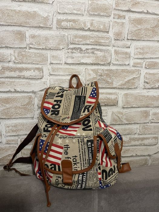 Plecak z kieszeniami