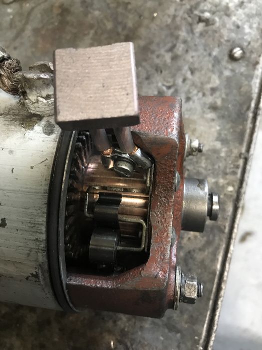 Rozrusznik R11, (R7), Ursus c360,c330