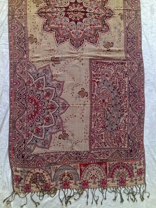 Pashmina oryginalny luksusowy długi szal z frędzlami