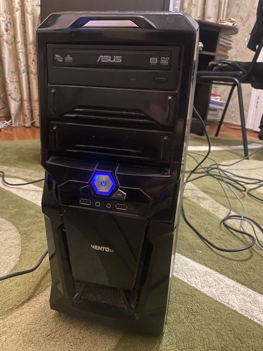 Комп’ютер (системний блок + монітор + клавіатура + миша)