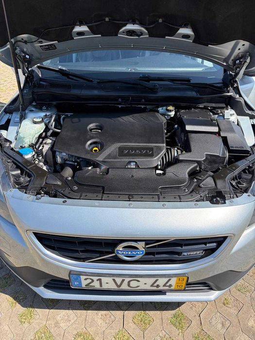 Volvo V40 1.6 D2 R-Design 2013