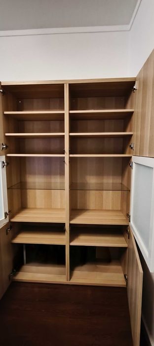 Móvel vitrine como novo