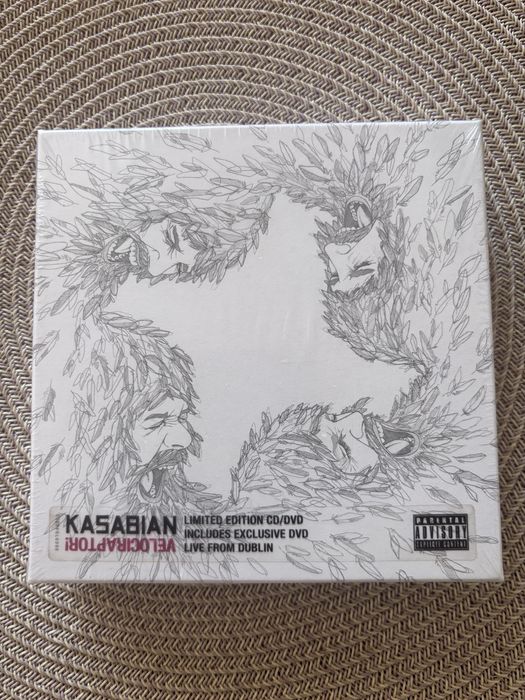 Kasabian Velociraptor! Limited edition CD/DVD