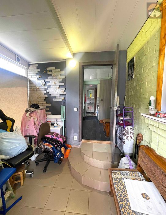 Продам будинок  метро Київська , Є-відновлення +