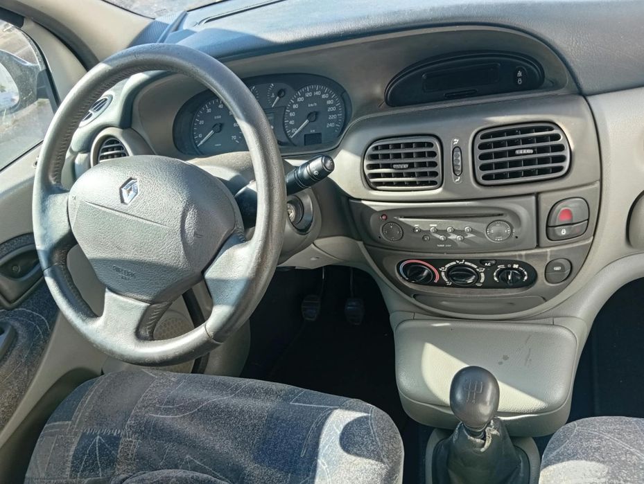 Renault Scenic 1.4 i ano , 2000  ,170 mil reis