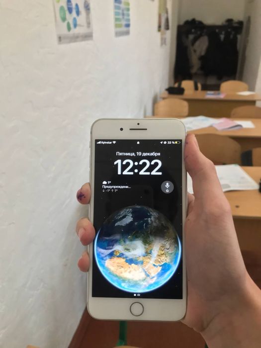 Iphone 8 plus/128 gb