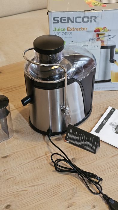 Sokowirówka Juice Extractor

SJE 74