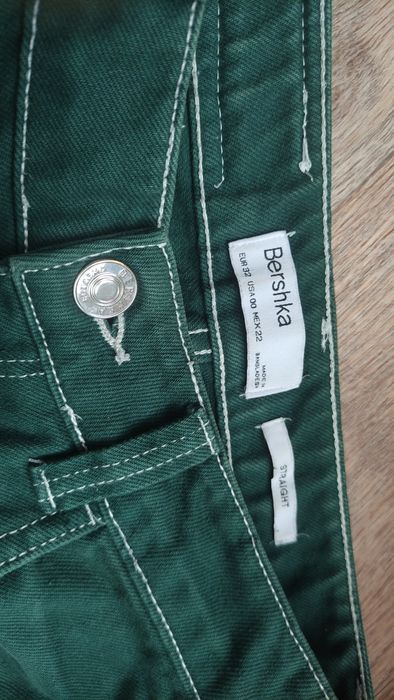 Джинси Bershka straight 32