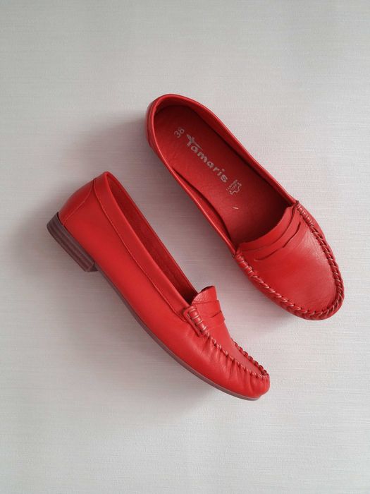 Мокасины кожаные красные tamaris