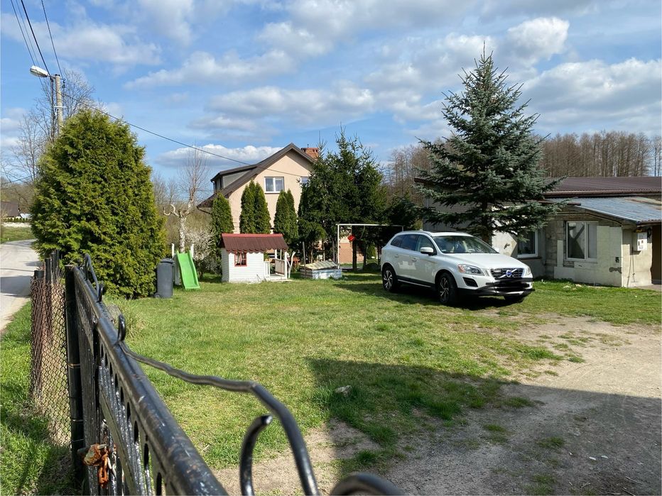 Działka na sprzedaż