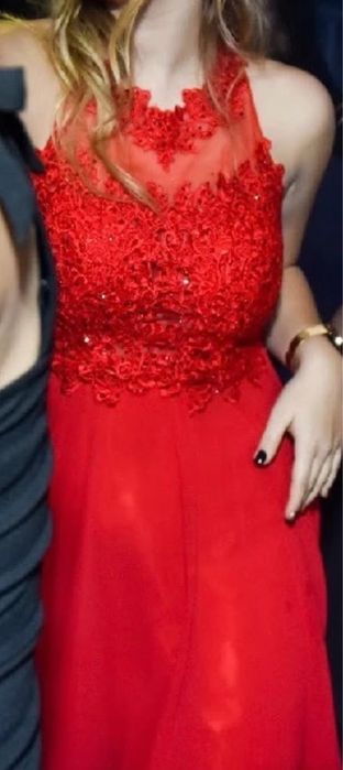Czerwona sukienka