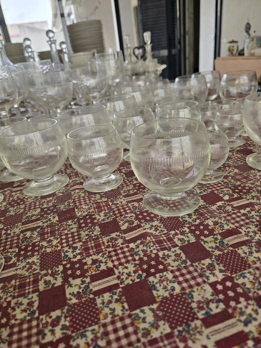 Vendo serviço  de copos mito a tigo