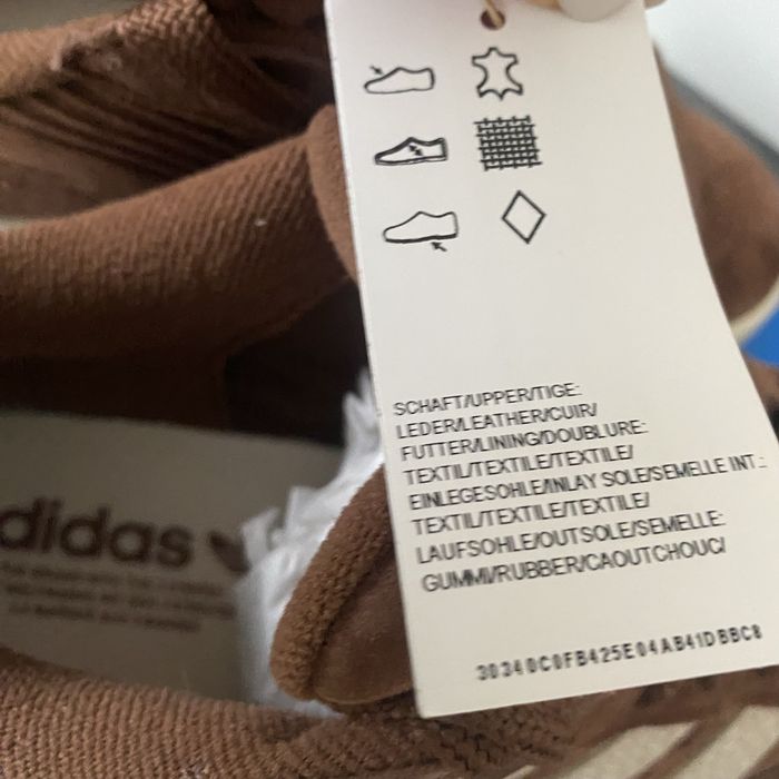 Кросівки Adidas орігінал жіночі р US 7.5 /8