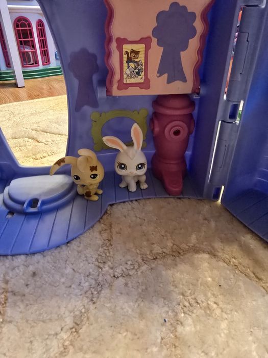 Little Pet 4 figurki plus domek Lovin Playhause