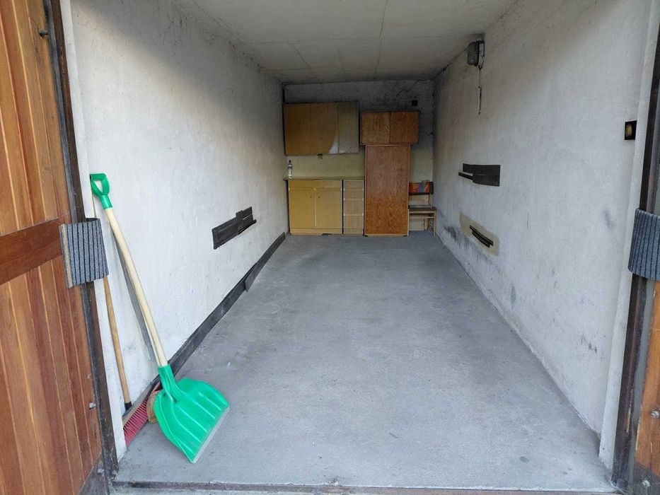 Garaż do wynajęcia w centrum Opola przy ul Waryńskiego - Widok 3