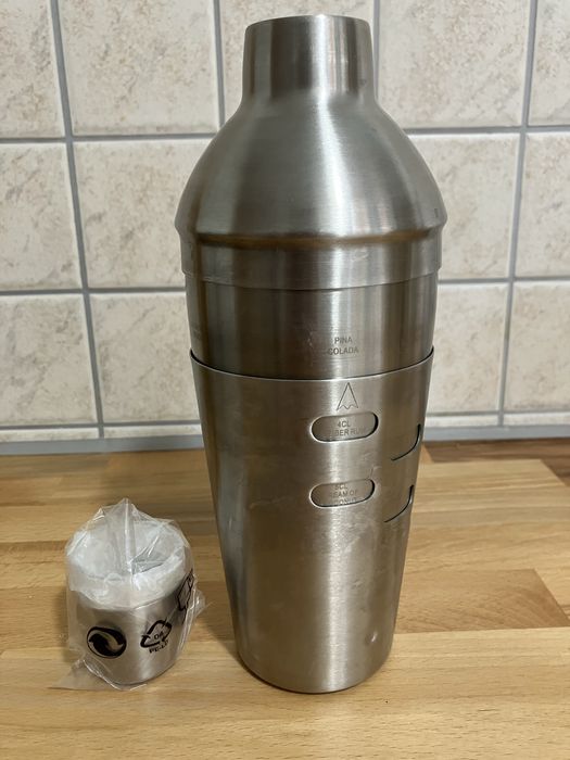 Шейкер для коктейлів