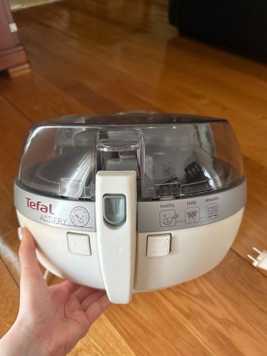 Tefal ActiFry em muito bom estado