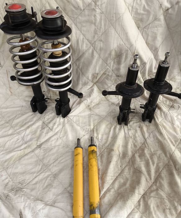 Стойки передние задние в сборе голые ВАЗ 2108, 2109, 2110, 2111, 2112