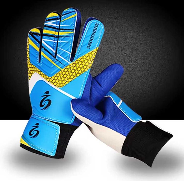 Дитячі футбольні воротарські рукавички, м'які (долоня до 16 см)