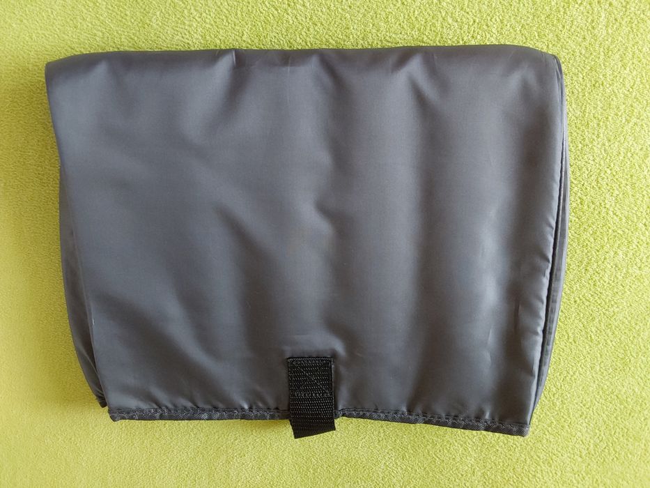 Nowe etui na laptopa szary