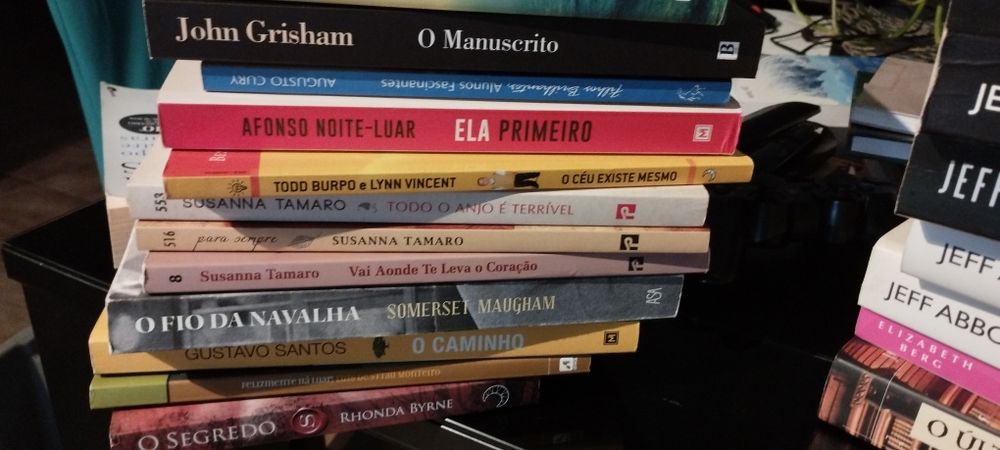 Livros quase exclusivos de Romance - bom + mt bom estado