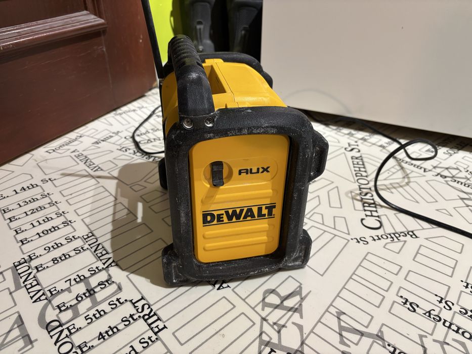 Radio budowlane dewalt