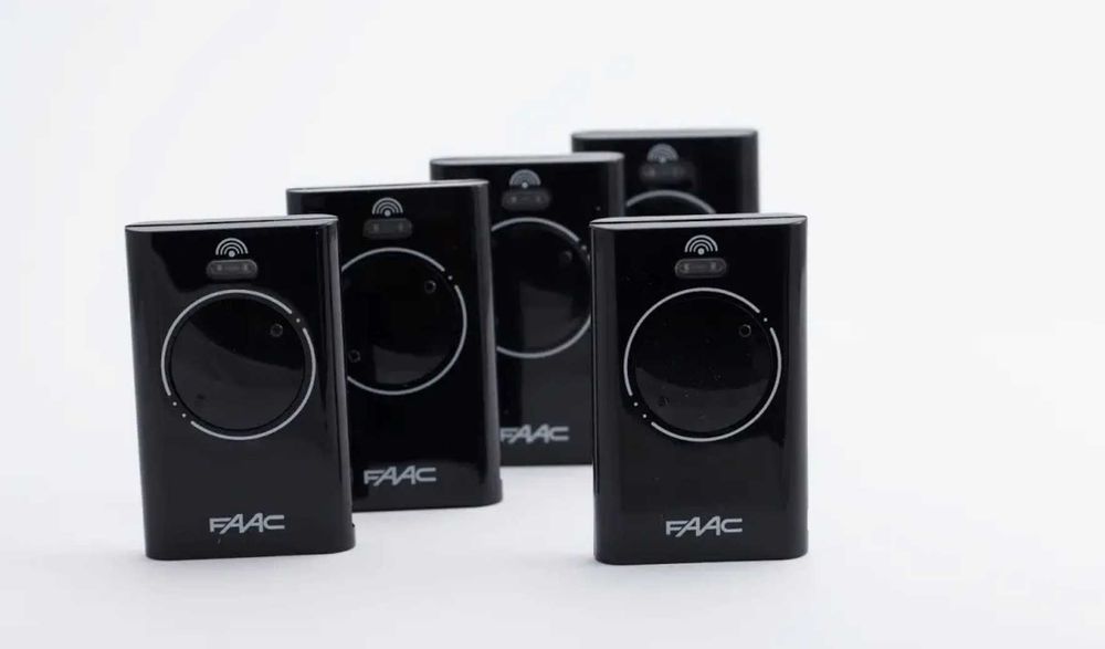 Пульт FAAC XT2 868 SLH LR для воріт шлагбаума брелок ворот ключ XT4