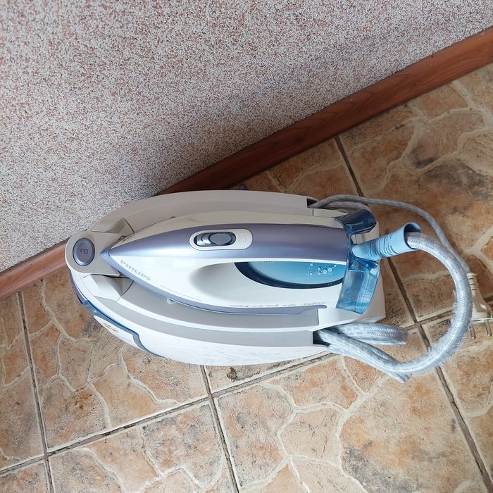 Парова станція Філіпс philips  парогенератор парова праска утюг