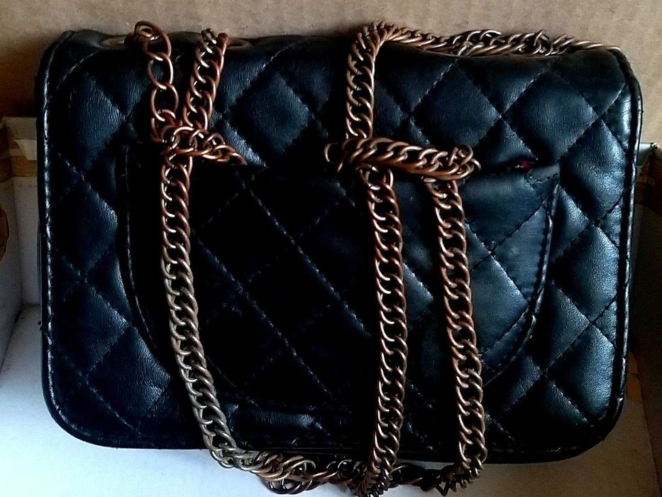 ДамскаяМаленькаяСумочкаНаЦепочке ЧерезПлечо (21см×16см×8см)